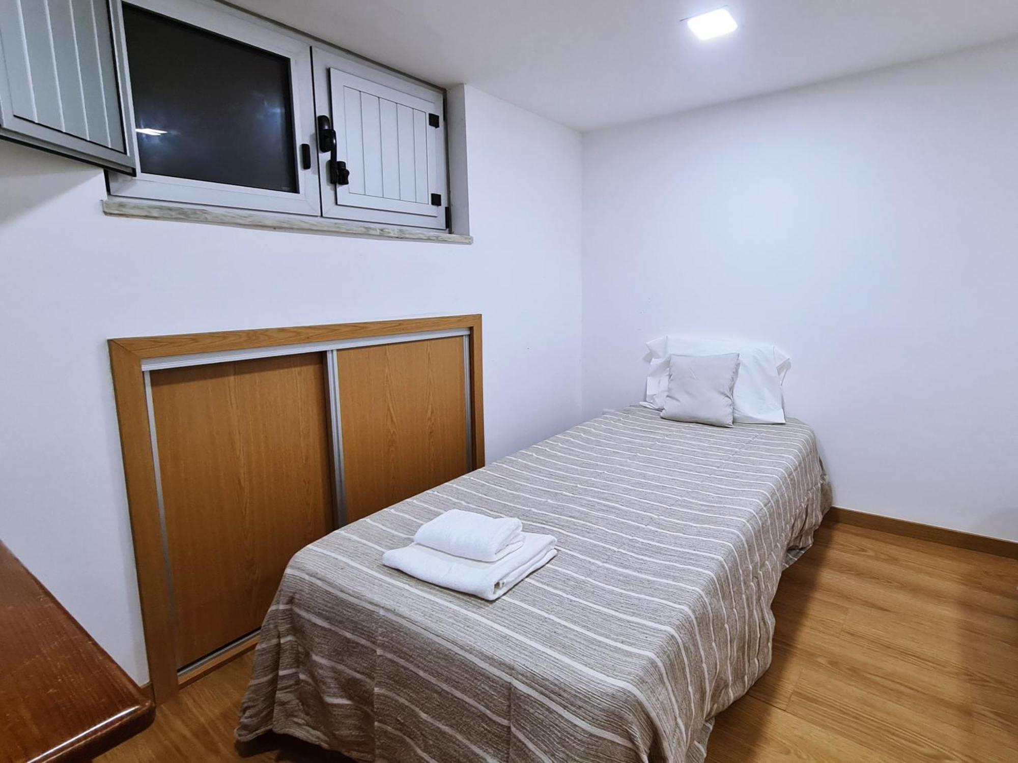 Mr House - Self Check-In Villa โกอิมบรา ภายนอก รูปภาพ